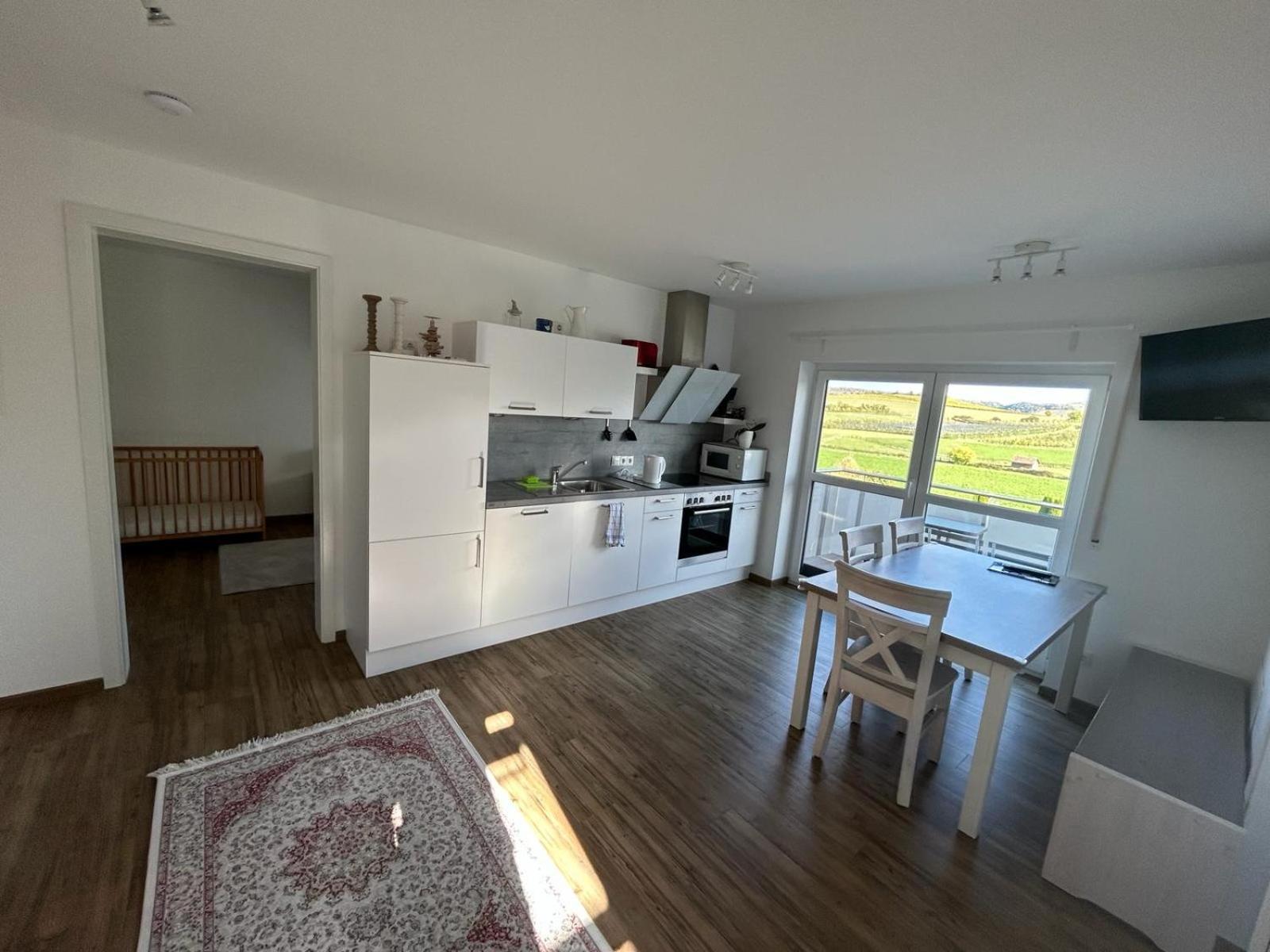 3 Zimmer Neubauwohnung In Der Schwaebischen Toskana Левенштайн Екстер'єр фото