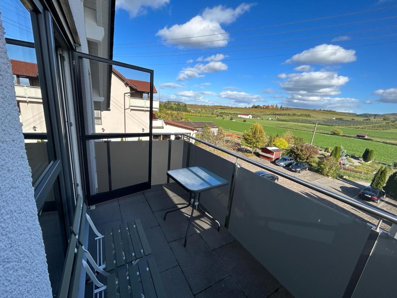 3 Zimmer Neubauwohnung In Der Schwaebischen Toskana Левенштайн Екстер'єр фото